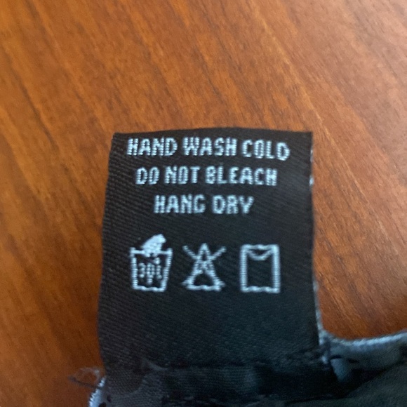 SOHO GIRLS• Size L• Lightweight Liquid Black Faux Leather Leggings - Picture 4 of 4